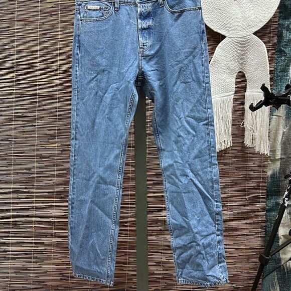 Calvin Klein Mens Denim Mid Rise Straight Leg Jeans Size 33W x 32L - Picture 2 of 3